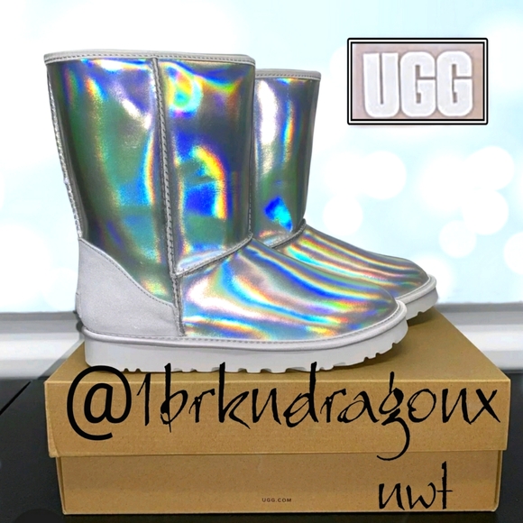 NWT UGG Australia Holographic Icy Silver  Booties Boots Slipon Winter Booties - Picture 16 of 16